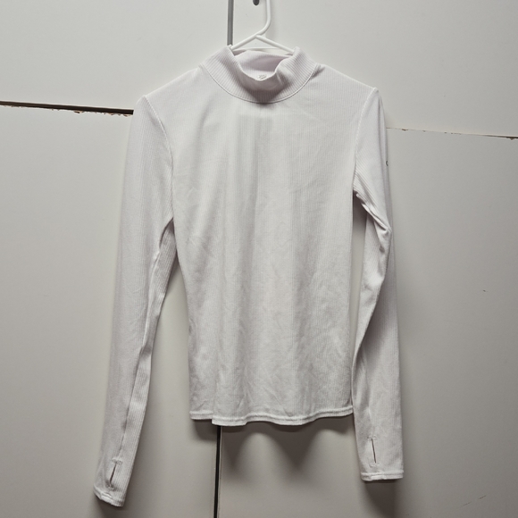 ALO Yoga Tops - ALO Yoga White Long Sleeve Turtleneck